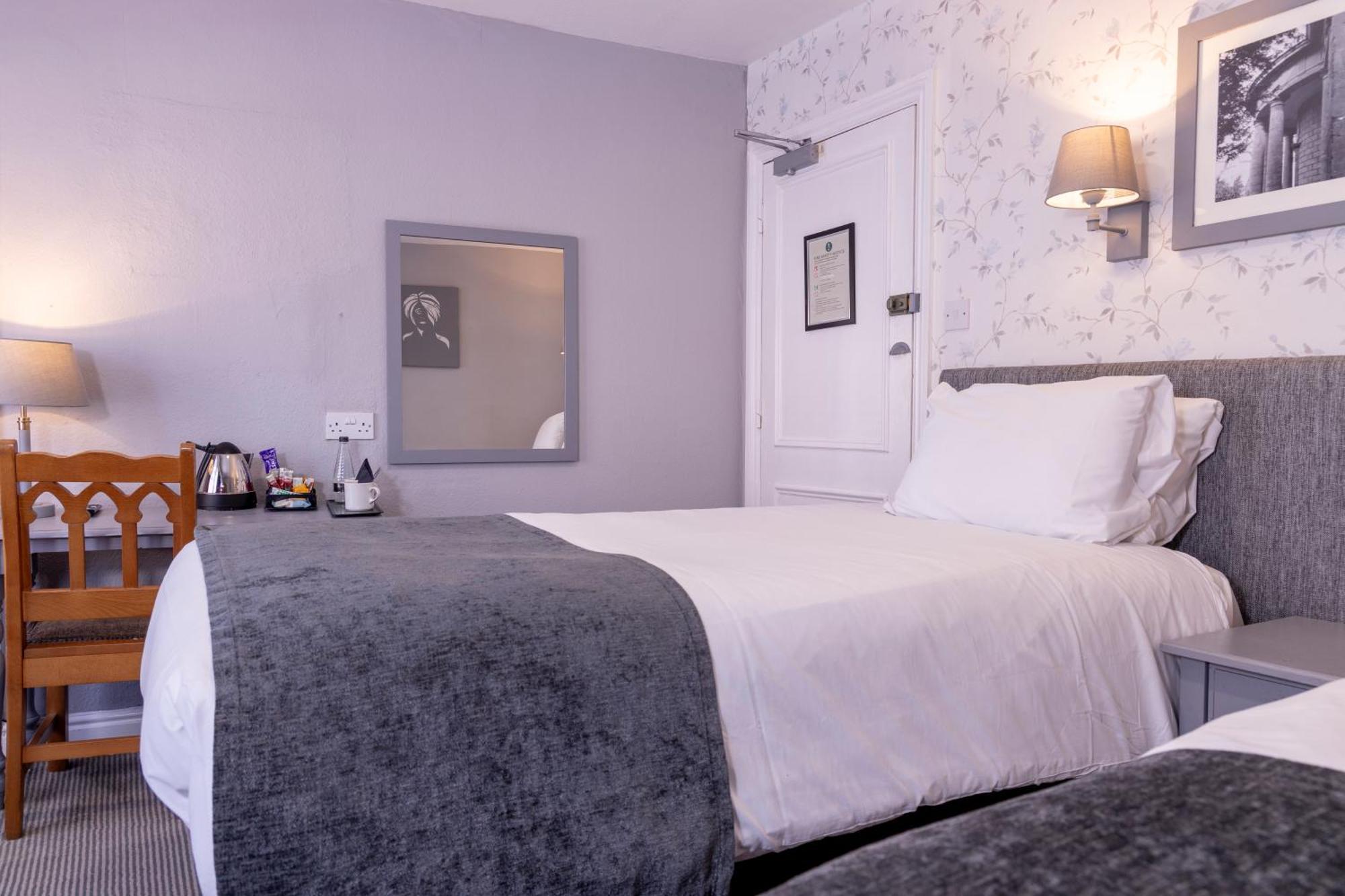 Cromwell Lodge Hotel By Greene King Inns Banbury Bagian luar foto